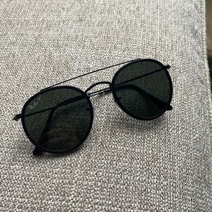 Polarized Rayban round aviators